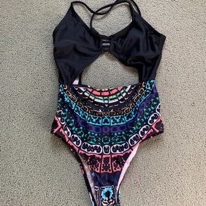 Women’s bathing suit